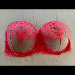 Victoria Secret Bra size 36DD